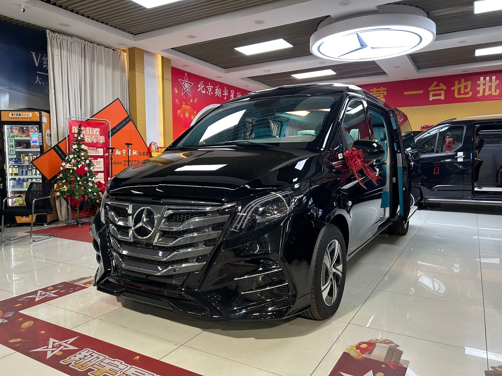 奔驰威霆