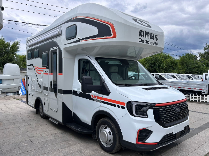 依维柯C610无拓展房车